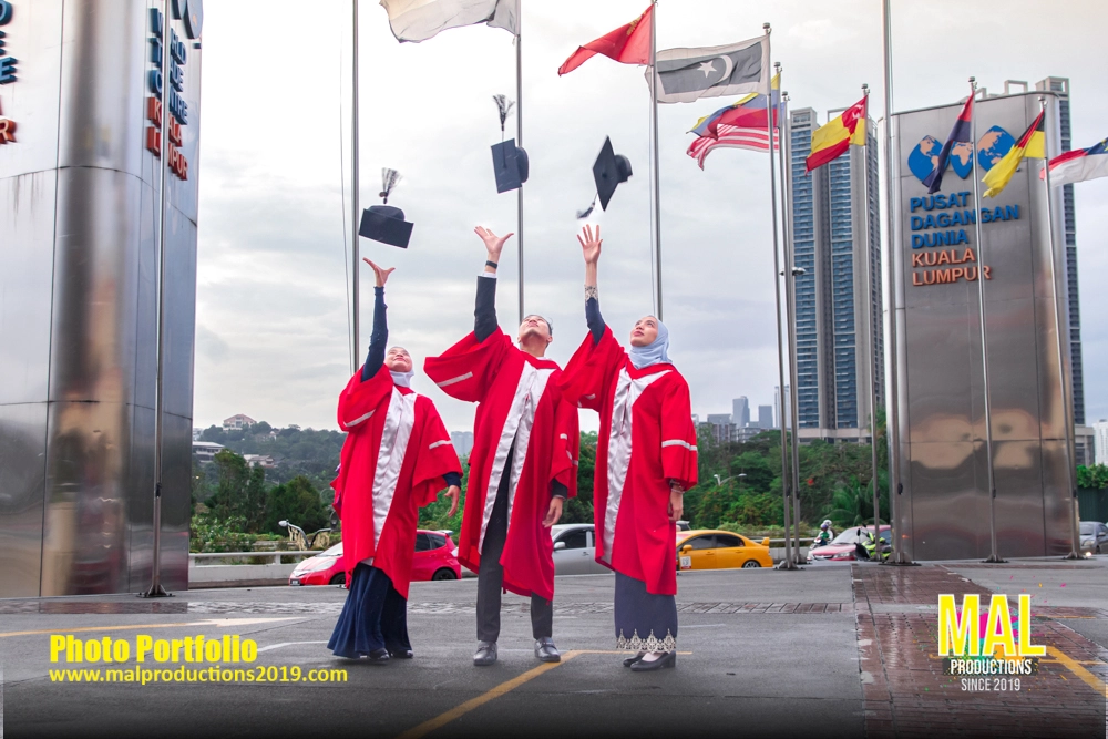 Gaduation Convocation PWTC Family Portfolio MAL 2019 -48.webp